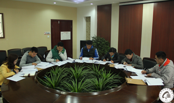 我校召开汽车租赁评标会议