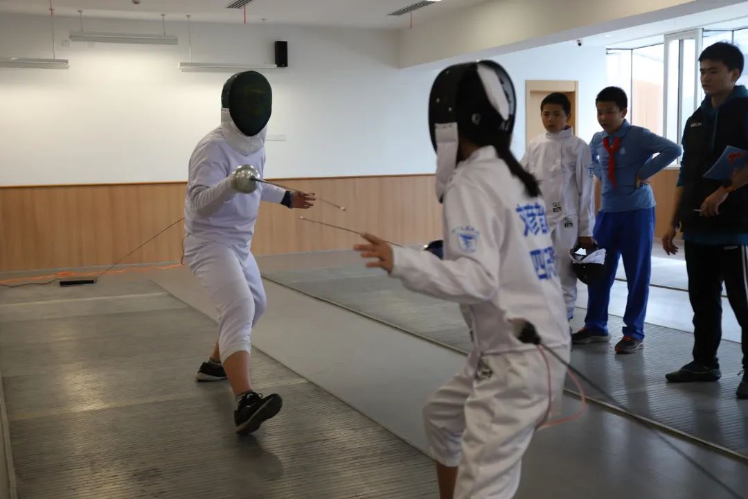 滑动开门：解锁石室天府中学两校区的“宝藏”选修课！