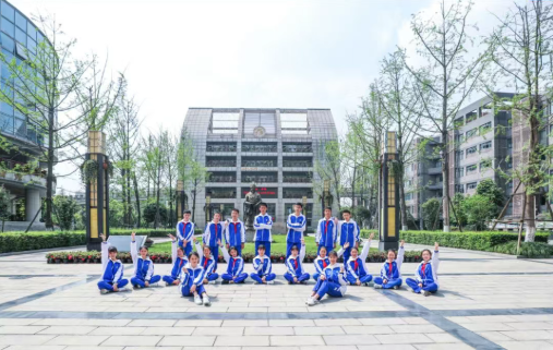 成都石室天府中学高2025级新生报到须知