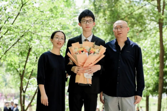 学长专业导航系列（第四期） | 高增值代表：从全市2476名到全省307名，上海交通大学“石天”学子告诉您无限可能