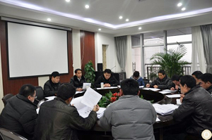 未雨绸缪  警钟长鸣——我校召开安全工作会议