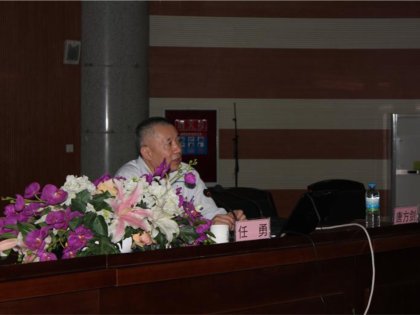 成都高新区“天府大讲堂”第三讲在我校隆重举行
