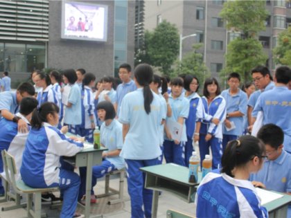 我校校团委、校学生会、校大队部招新活动全面展开