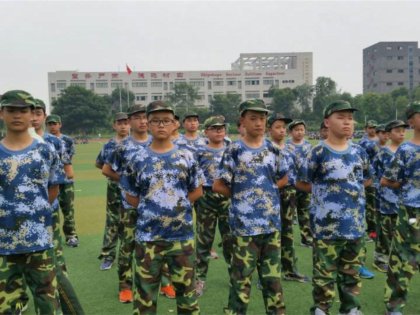 初2017届5排军训系列报道之：汗水很值