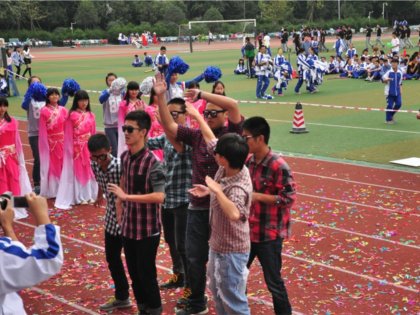我校第四届运动会入场式集锦（高一年级）