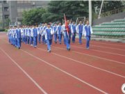 挥别昨日 展望未来--我校举行2014-2015学年下期第十四周升旗仪式