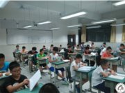 七排的孩子们，入学考试前的尽心准备