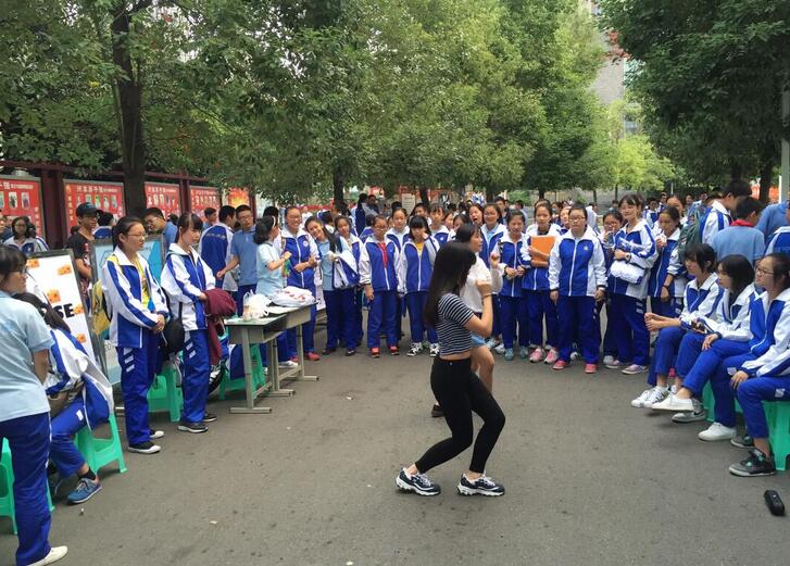 我校成功举办四大学生组织及社团招新活动