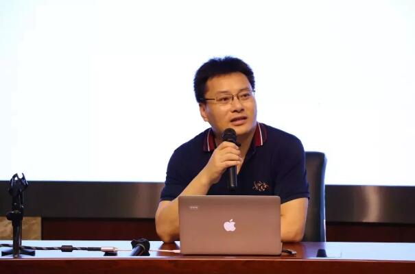 男神级数学老师+四天领航人，他说……
