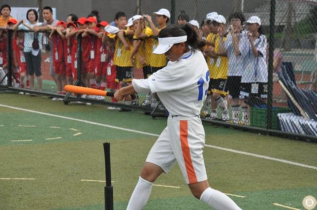 热烈祝贺2012年全国软式垒球锦标赛暨嘉年华活动在我校举行