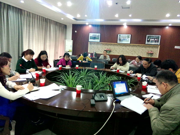 高新区高2015届二诊（生物学科）分析会在我校举行